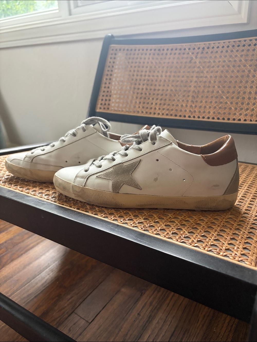 Golden Goose White Sneakers with Gray Star and Brown Heel - Picture 4 of 6